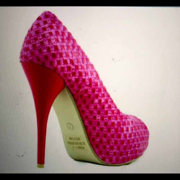 NWT DB DK Fashion Quilted Peep Toe Stillettos - Picture 2 of 8